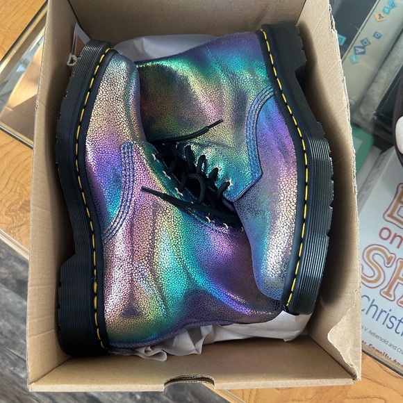 Dr Marten Purple 1460 Rainbow Ray Mermaid Boots - RARE - Picture 8 of 11